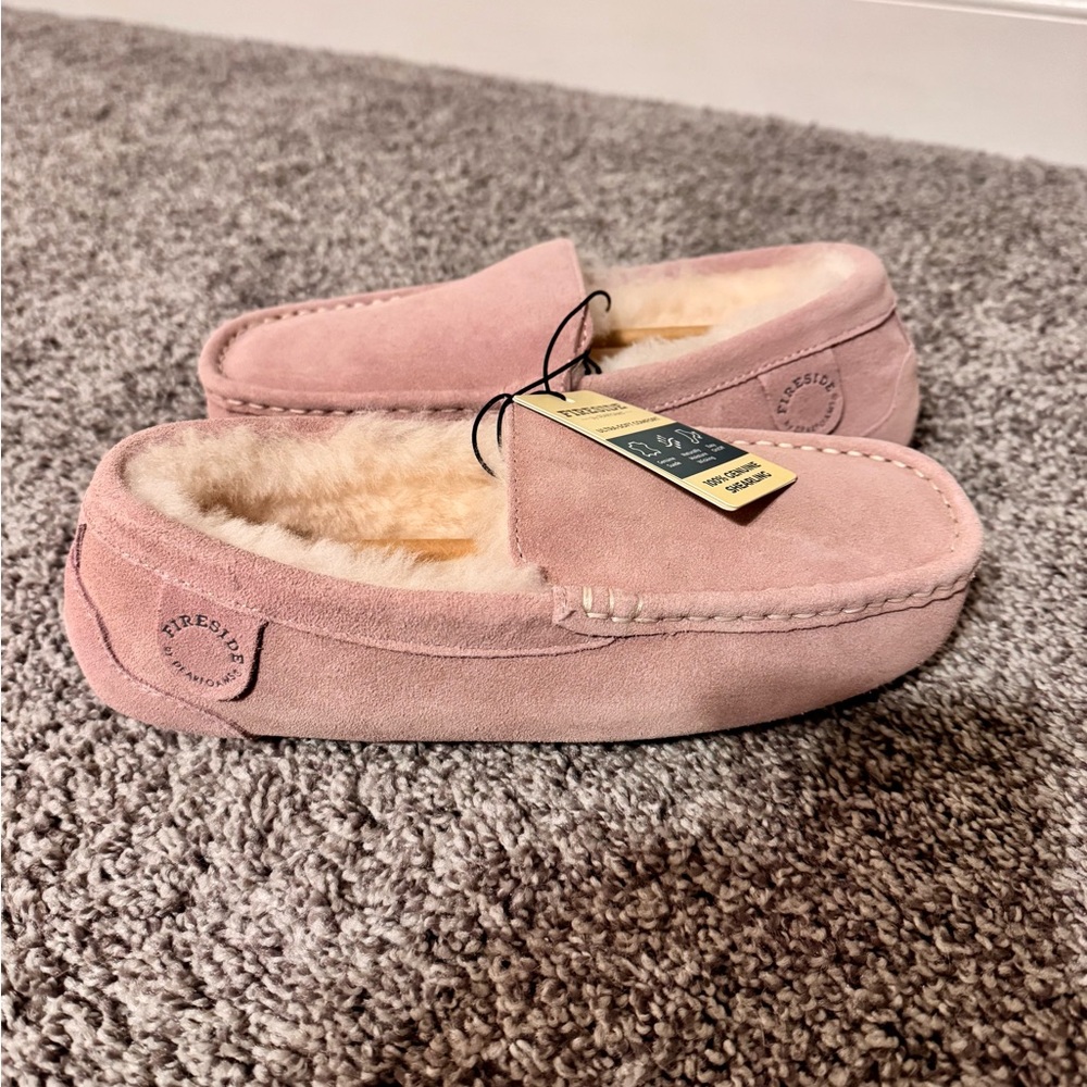 Women's Fireside by Dearfoams Mel Genuine Shearling Moccasin - Picture 6 of 6
